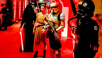 die beste Motto Party findet im VersuchsStollen Hagerbach statt, darum sind hier die Gäste als Star Wars Charaktere verkleidet